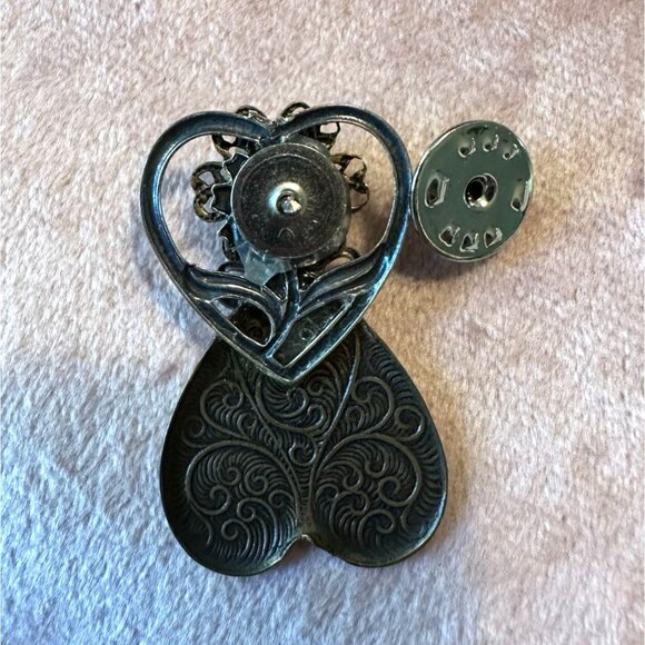 Vintage Angel Brooch With Faux Pearl Intricate Heart Design Antique Brass Finish - Picture 7 of 9